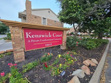 10615 Briar Forest Drive 1001 Houston TX 77042