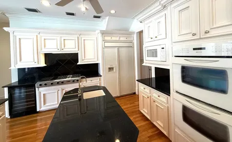 10713 Greenwillow Street Houston TX 77035