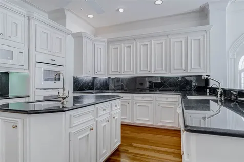 10713 Greenwillow Street Houston TX 77035