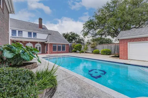 10713 Greenwillow Street Houston TX 77035