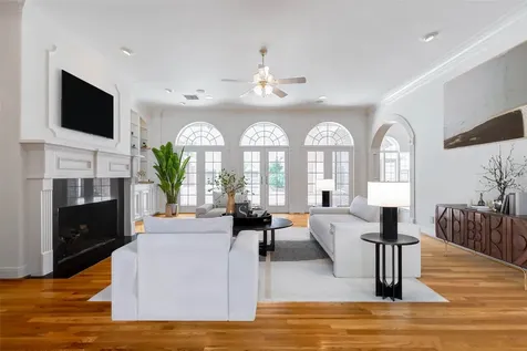 10713 Greenwillow Street Houston TX 77035