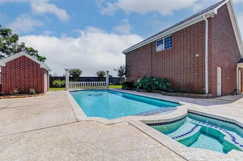 10713 Greenwillow Street Houston TX 77035