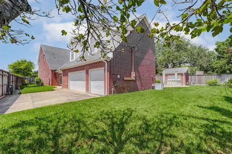 10713 Greenwillow Street Houston TX 77035