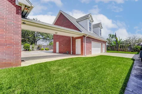 10713 Greenwillow Street Houston TX 77035