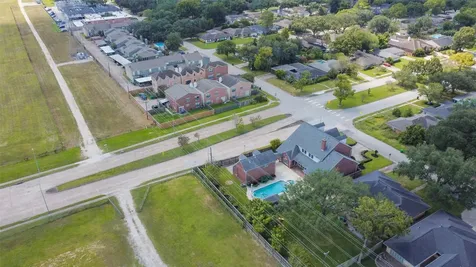10713 Greenwillow Street Houston TX 77035