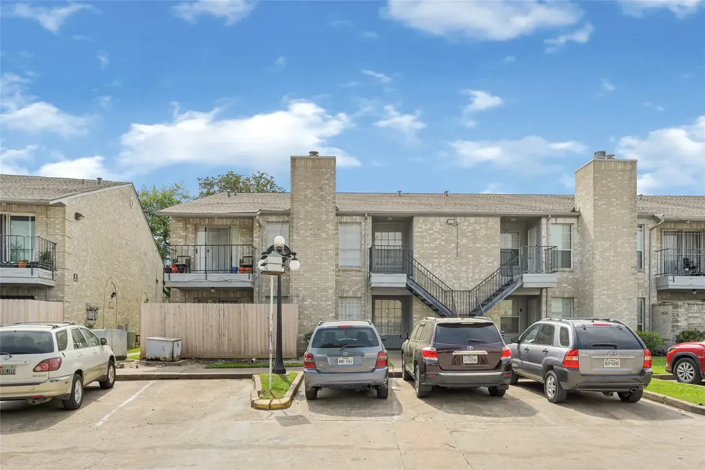 6500 Sands Point Drive 708 Houston TX 77074