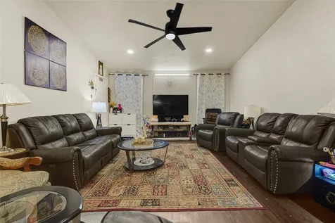 6500 Sands Point Drive 708 Houston TX 77074