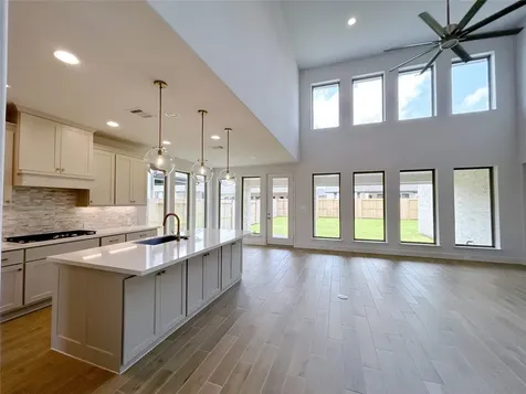 5406 Holly Hollow Lane Fulshear TX 77441