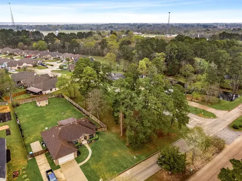 13083 Point Aquarius Boulevard Willis TX 77318