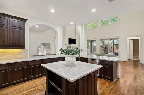 1418 Du Barry Lane Houston TX 77018