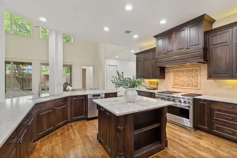 1418 Du Barry Lane Houston TX 77018