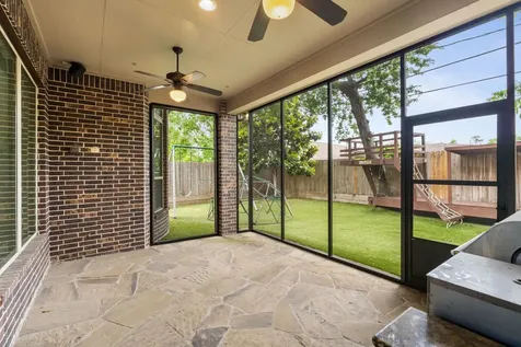 1418 Du Barry Lane Houston TX 77018