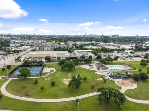 1418 Du Barry Lane Houston TX 77018