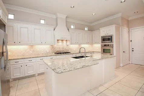3213 Mcculloch Circle Houston TX 77056
