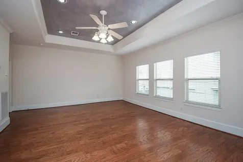 3213 Mcculloch Circle Houston TX 77056