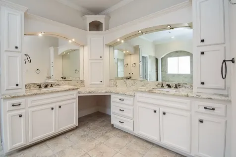 3213 Mcculloch Circle Houston TX 77056