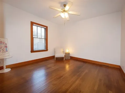 5111 Avenue Q 1/2 Galveston TX 77551