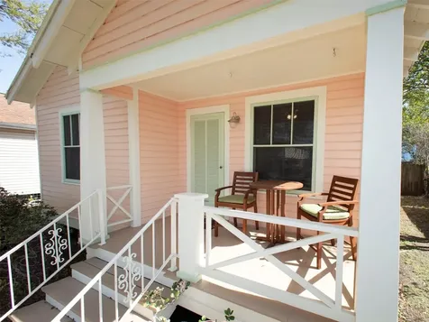 5111 Avenue Q 1/2 Galveston TX 77551