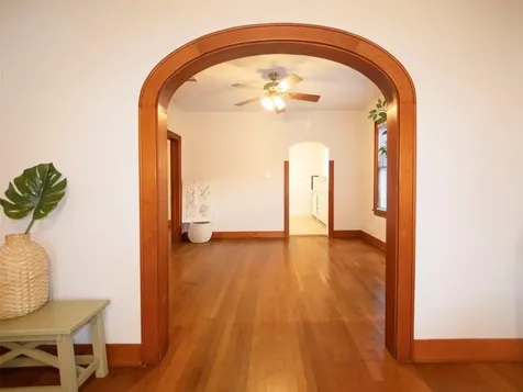 5111 Avenue Q 1/2 Galveston TX 77551