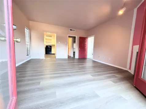 10855 Meadowglen Lane 702 Houston TX 77042