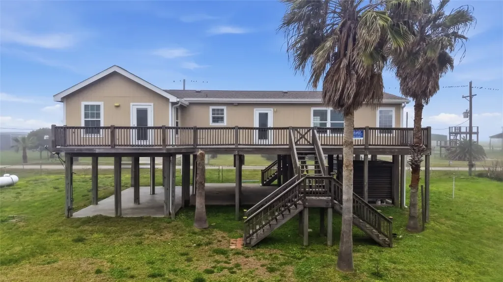 1972 Avenue D Crystal Beach TX 77650