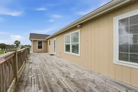 1972 Avenue D Crystal Beach TX 77650