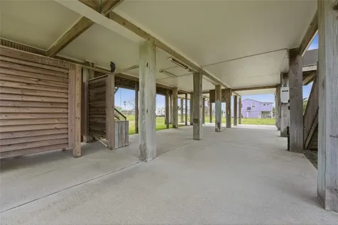 1972 Avenue D Crystal Beach TX 77650
