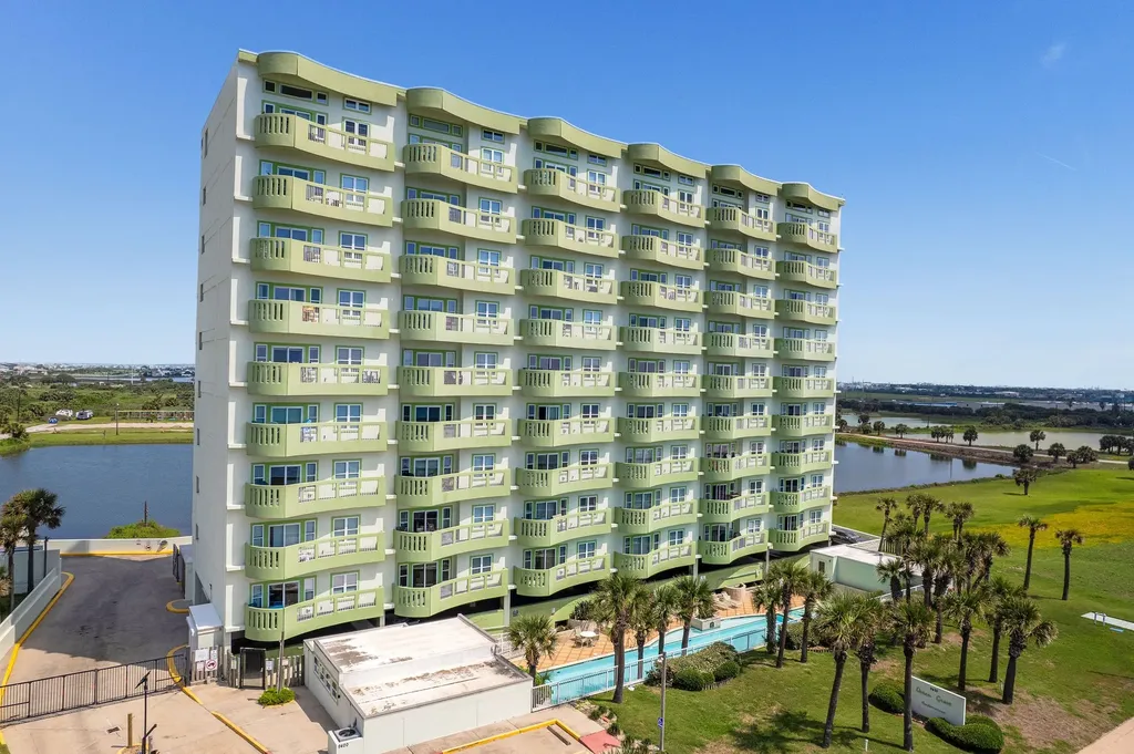 9420 Seawall Boulevard 903 Galveston TX 77554