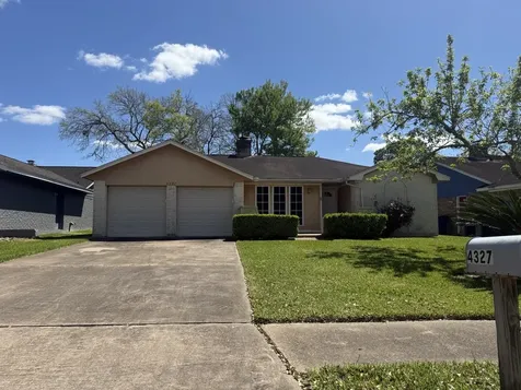 4327 Townes Forest Road Friendswood TX 77546