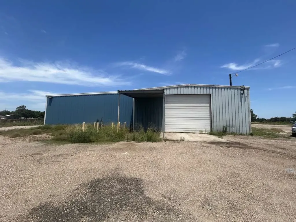 304 E York Tract 3 Street Ganado TX 77962