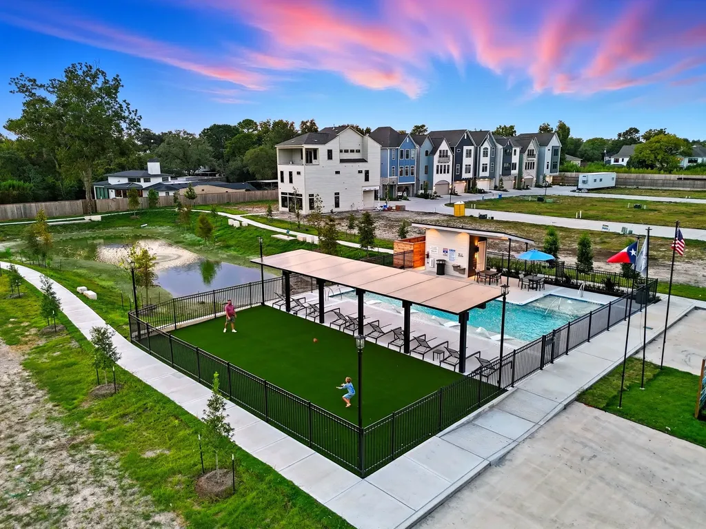 1715 Bologna Lane Houston TX 77055