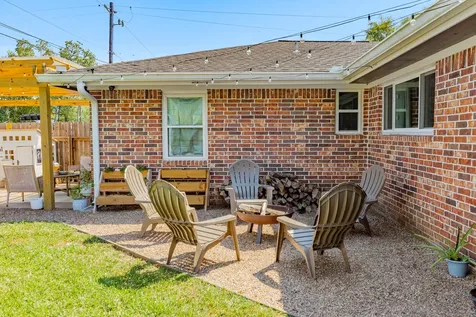 5206 6th Street Danbury TX 77534
