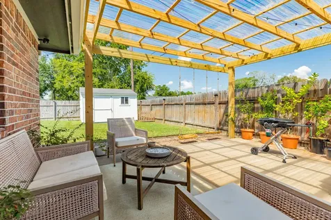 5206 6th Street Danbury TX 77534