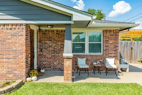5206 6th Street Danbury TX 77534