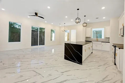 5908 Street Augustine Street C Houston TX 77021