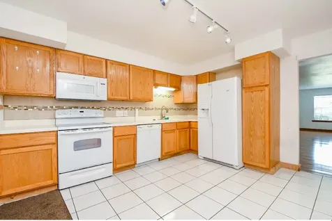 7233 Beechnut Street A Houston TX 77074