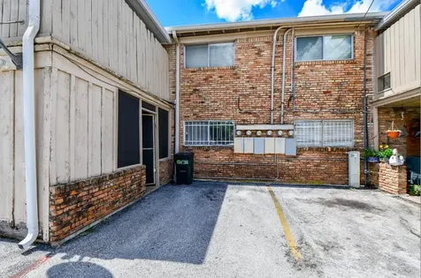 7233 Beechnut Street A Houston TX 77074