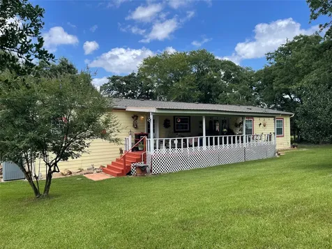 1666 Us Highway 84 Oakwood TX 75855