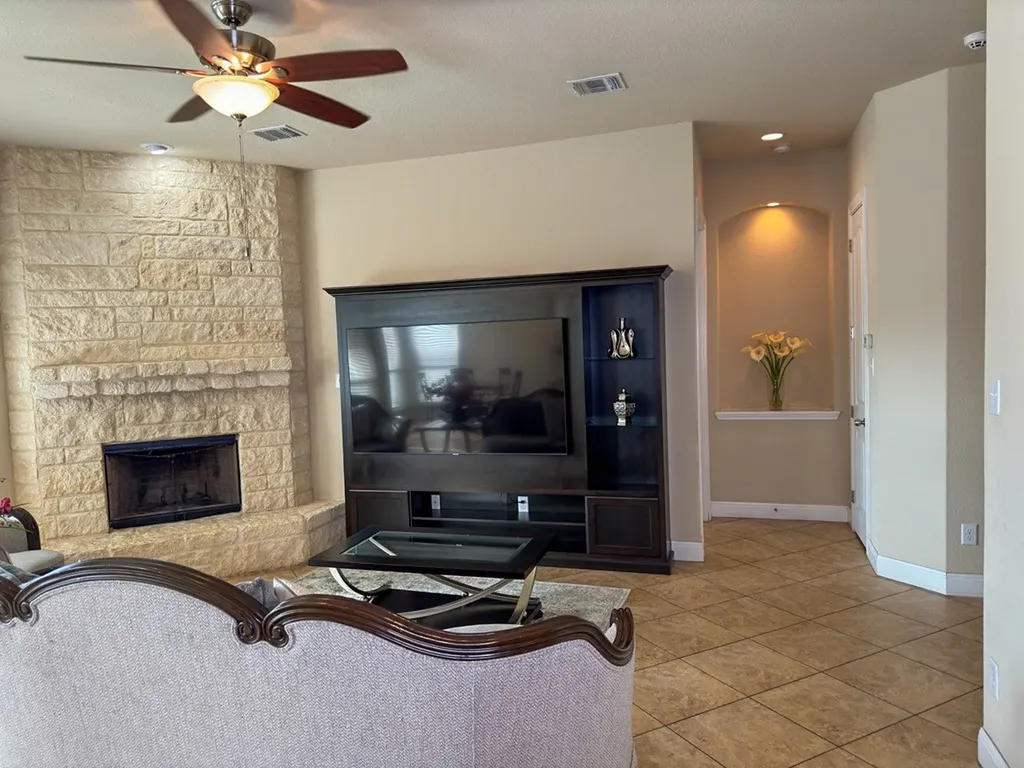 809 Alpino Cibolo TX 78108