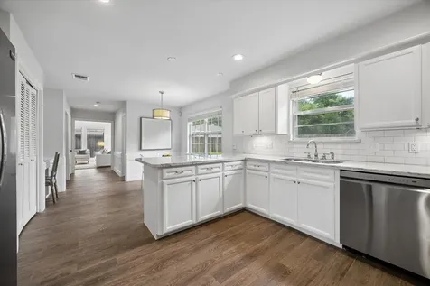 10935 Piping Rock Lane Houston TX 77042