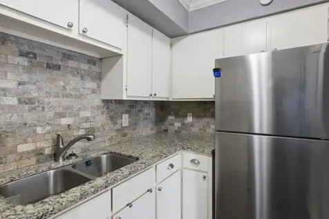 18515 Egret Bay Boulevard 906 Webster TX 77058