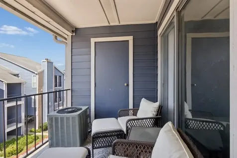 18515 Egret Bay Boulevard 906 Webster TX 77058