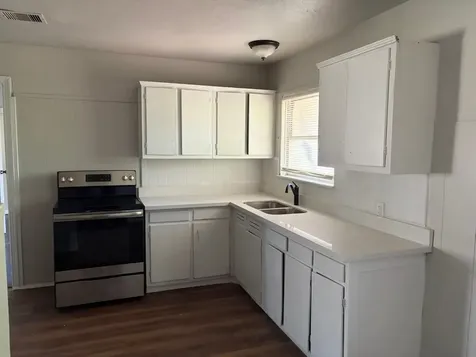 5782 Belcrest Street Houston TX 77033