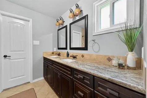 2103 Diane Street Pinehurst TX 77362