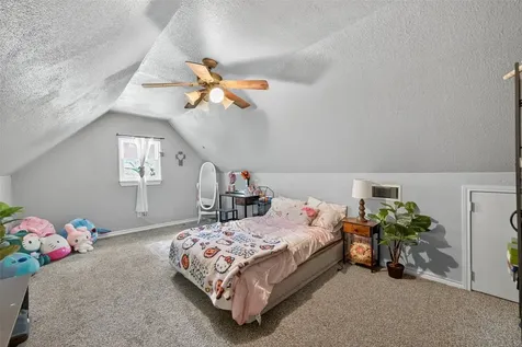 2103 Diane Street Pinehurst TX 77362
