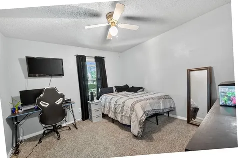 2103 Diane Street Pinehurst TX 77362