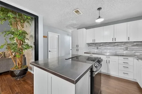 2103 Diane Street Pinehurst TX 77362