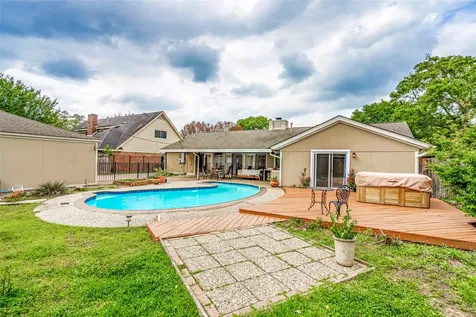 10631 Del Monte Drive Houston TX 77042