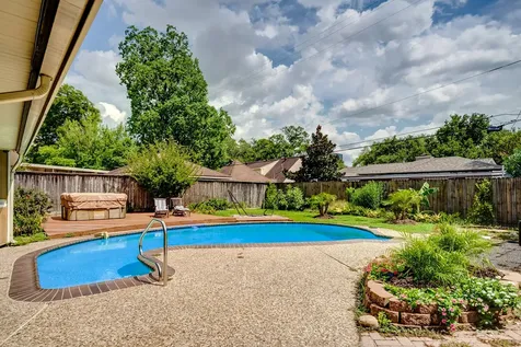 10631 Del Monte Drive Houston TX 77042