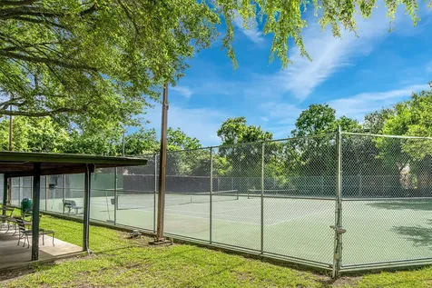 10631 Del Monte Drive Houston TX 77042